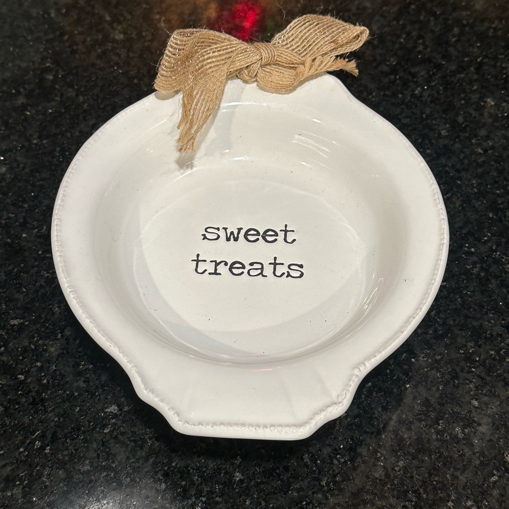 Pier 1 Imports Sweet Treats Ceramic Bowl with Bow